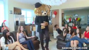 sucking cock Dancing Bear House Party Girls take turns, poronosakit