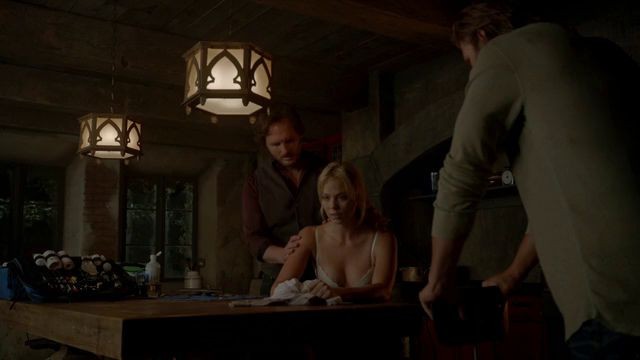 Laura Vandervoort Naked Bitten S01e09 Pornktube