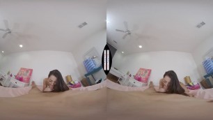 Who Sucks Cock The Best Lily Adams Is In Need Of A Strong Helping Hand To Move Into Her Dorm Vr