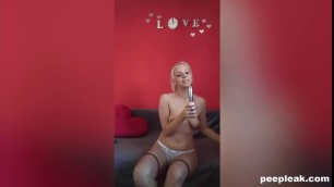 Peep Leak Slutty Girl Filming Filming Herself Stripteasing
