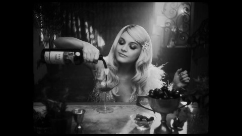 me  Kelsea Ballerini  singing hole in the bottle Official Music Video_1080p