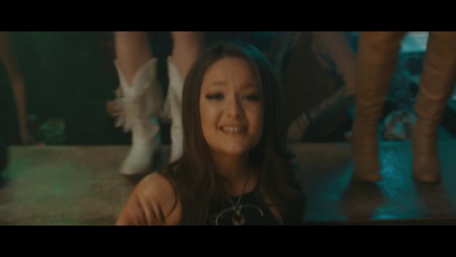 me Kira Isabella singing Shake It If Ya Got It OFFICIAL VIDEO_1080p -
