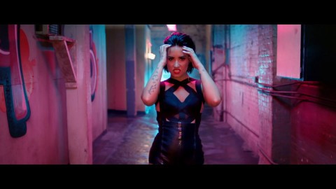 me  Demi Lovato singing Cool for the Summer Official Video_1080p