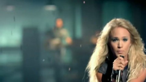 me  Carrie Underwood singing Before He Cheats Official Video_480p