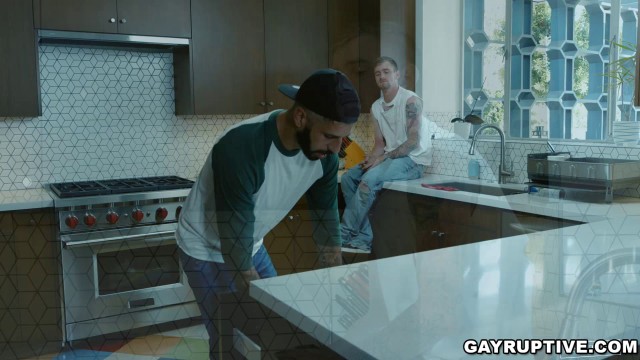 Gay Homeless Man Anal Fucked by a Hunk Employee