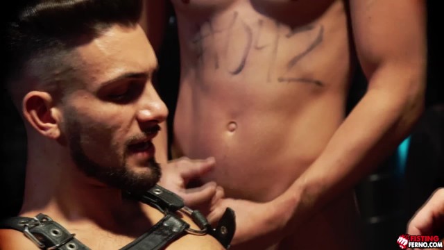 Devin Franco drills his cock in Skyes ass and pumps him deep