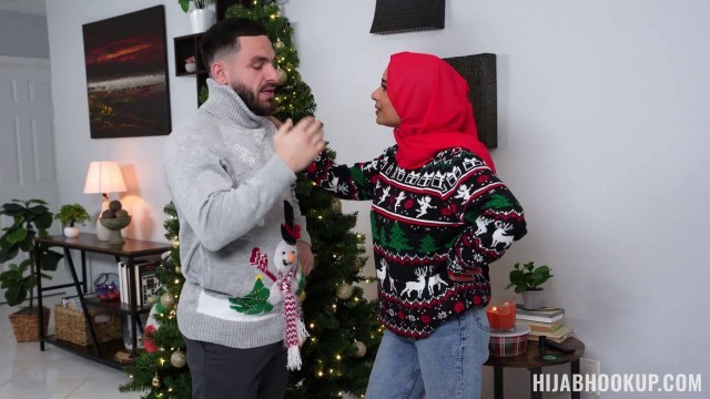 Finally fuck my hijab girlfriend during christmas eve