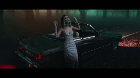 Sexy lady me Maren Morris 80s Mercedes Official Video_1080p