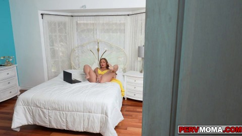 Skylar Snow having her time on her on masturbating inside her room