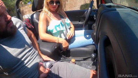 Kinky Chick Leidy De Leon Gives A Handjob While Driving A Car Teen Ass Porn
