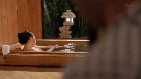 Beautiful Thick Japanese MILF At The Spa (1080)