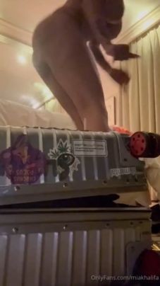 mia khalifa onlyfans nudes, eridsunou