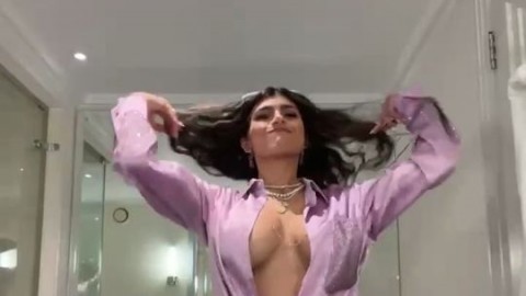 mia khalifa nude 2023