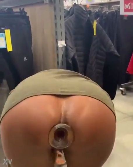 butt plug public