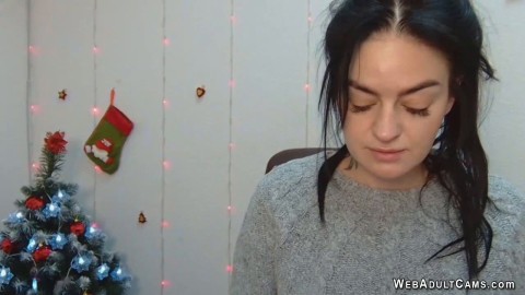 Amateur Ukrainian babe LeksyPapii on webcam on Xmass Eve