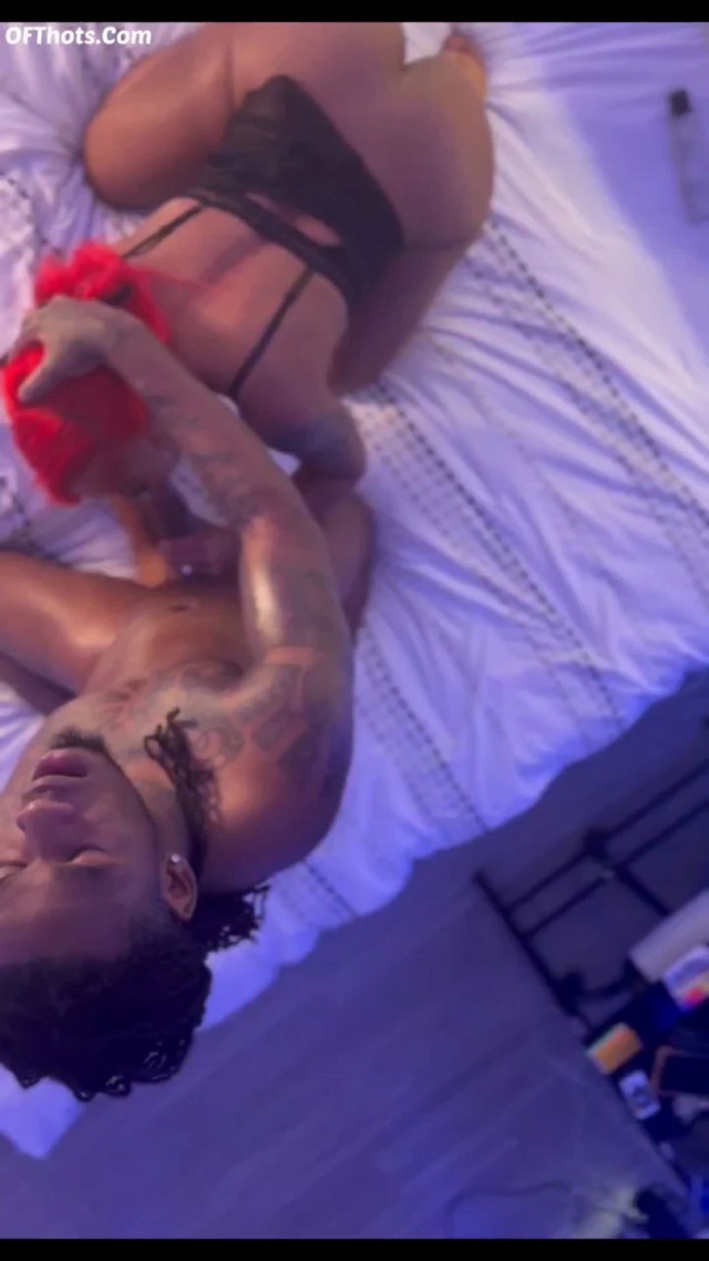 Big Ass Ebony Vs Huge BBC