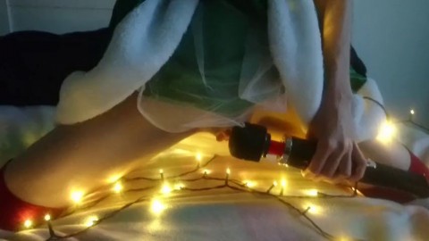 little christmas elf cums hard. christmas special. sexmex