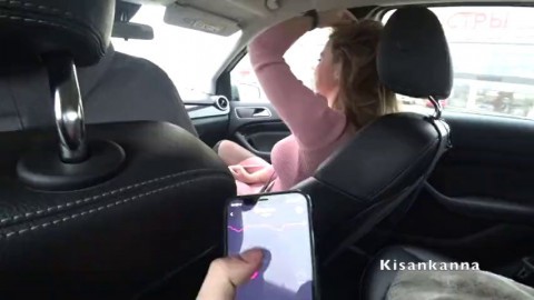 she got an orgasm in a taxi and then she got a dick in mouth! kisankanna hub