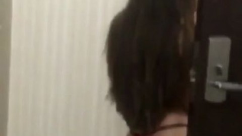 Britishchick LouiseGILF kissmemaddy - sluts.su/eigebp