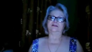 Grandma shows off her sagging breasts flabby naked on webcam Fingering