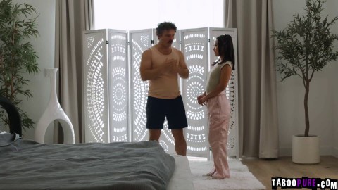 Kimmy Kimm having the idea of leaving a dying man Robby Apples