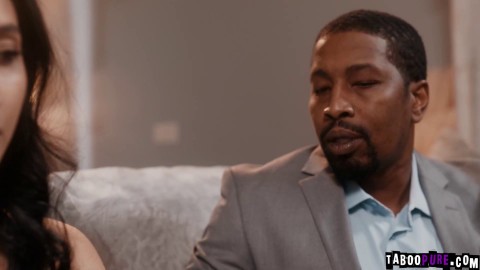 Avery Black agrees to let her boss Isiah Maxwell have what he wants