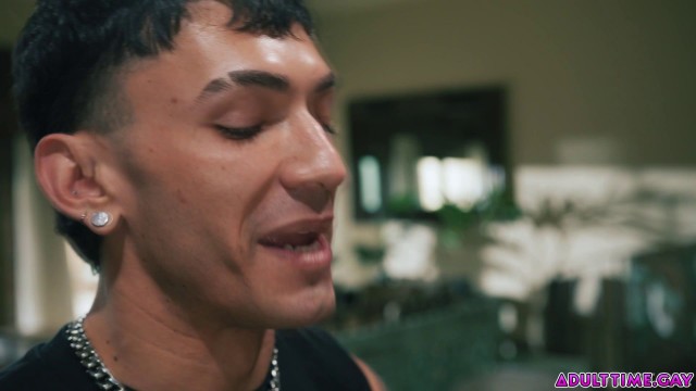 You Can't Get ME Pregnant, Pop! Derek Kage vs Siren Santiago