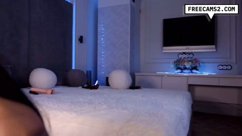 PAWG Babe Bouncing Hard on Her Favorite Toy