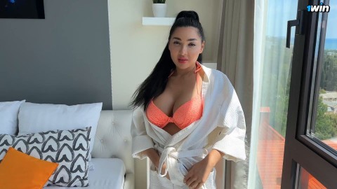 beautiful stranger girl gets her Frisk.Chat