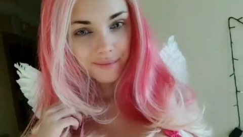 20-02-10 13247646 collecting clothes to shoot a couple sets today for Valentine's Day 864x1152