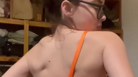 GlitterCee blade333 Quivering Kitten - https://ja.cat/tg