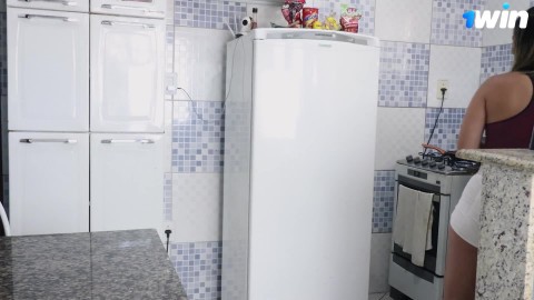 Hot nymph fries egg, inserts it in arse - hottest XXX porn!