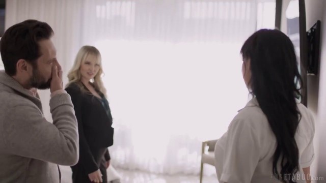 lilly bell you Exclusv.Life