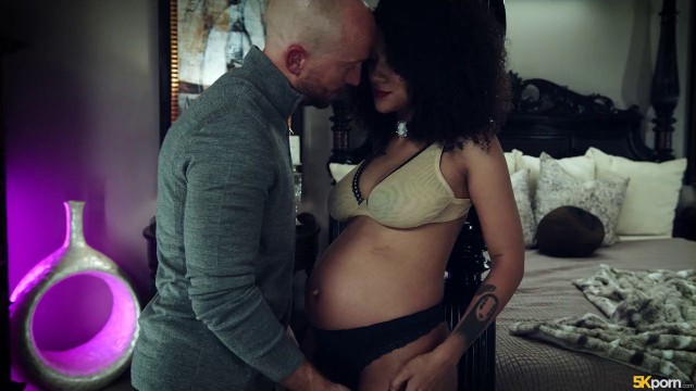 Ariana Aimes Pregnant Gets Banged By Madison In A Steamy Scene College Tits