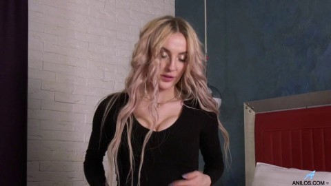 Blonde Sweet Ammy Masturbates Her Shaved Pussy Young Tightpussy