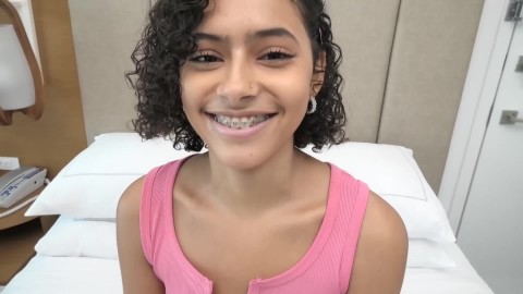 beautiful 19 yr old with gold porn tube