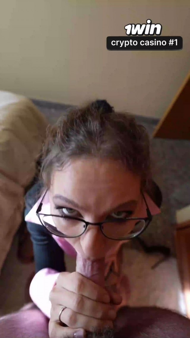 Horny step mom facialized, big popshot on her face - greatest XXX!