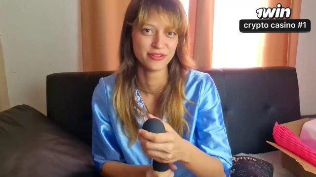 Unboxing da Magic Wand... I came like a Spitting Llama