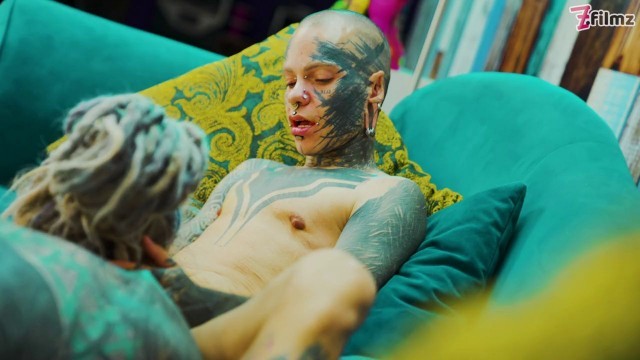 Alt Beauty Anuskatzz Stuffs Nahluu's Pussy Teen Fucked