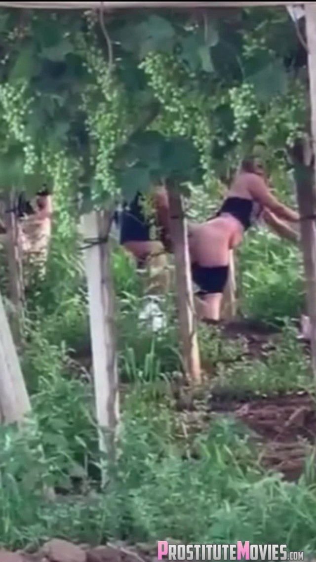 Spying blonde hooker fucking in the woods