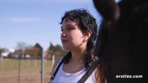 ersties hannah m spielt mit xvi deos