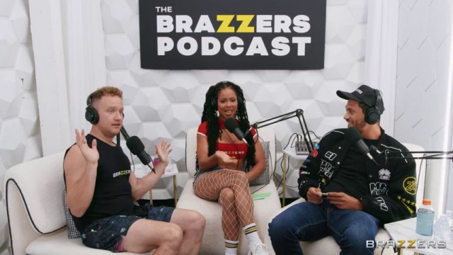 Brazzersexxtra Kira Noir The Brazzers Podcast Episode Gym Porn