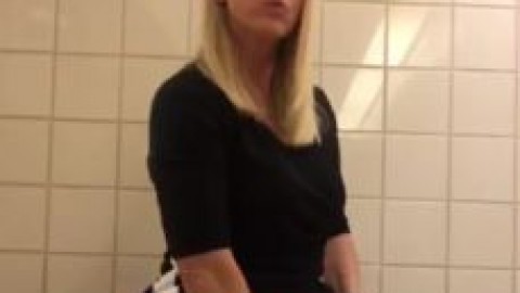 brickbabe slips into the men’s free pirno