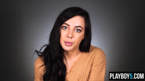 Brunette pornstar Whitney Wright shows us how to orgasm exactly
