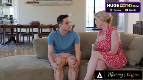 Sexy blondie pawg mummy likes her youthfull stepson