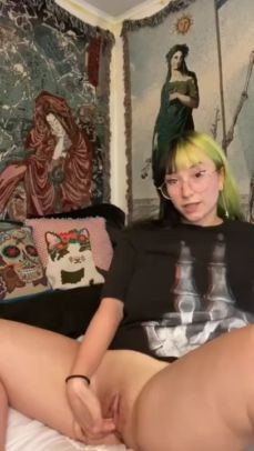 bigtittygothegg dick size xnxnxx