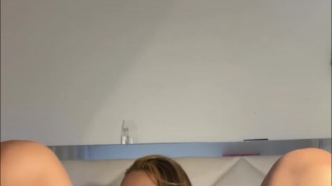 Big Ass Babe Toys Her Wet Pussy