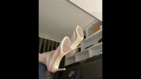 thai slave made to suck meggnutt leaked