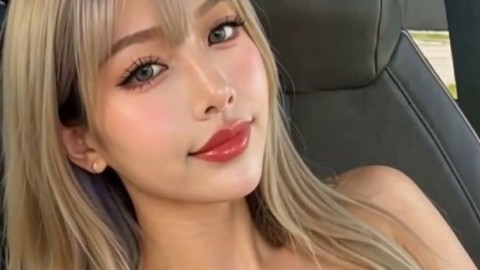 TsLilac Boob Tease In Her Driver Seat