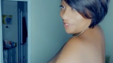 talahia twerking and touching her xxx.videos.com
